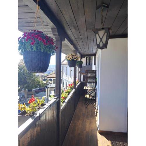 Guest House LAZARA