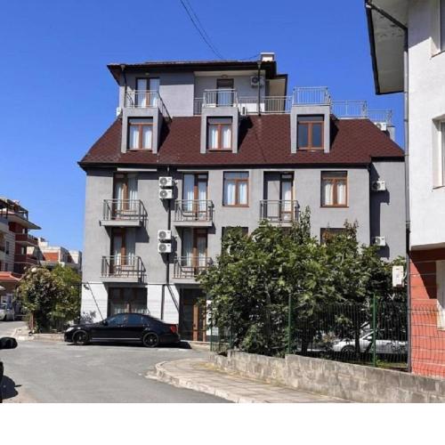 Guest House Petrovi
