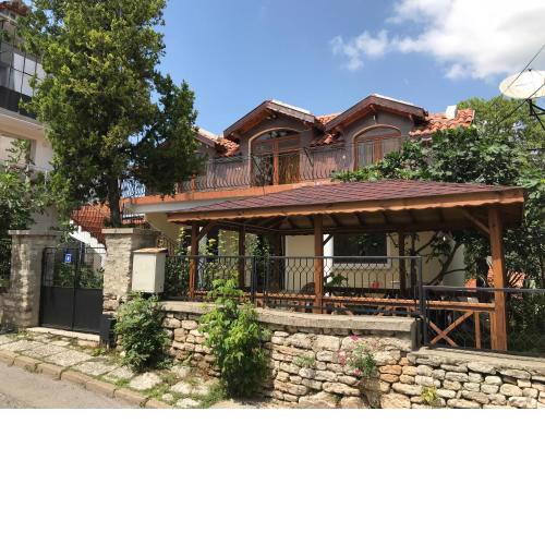 Guest House Yoanna