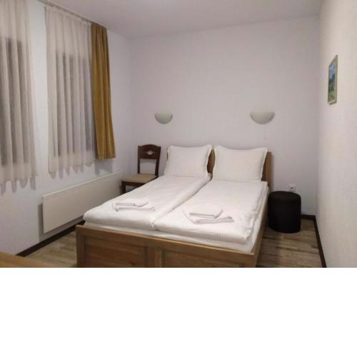Guesthouse White Margarit