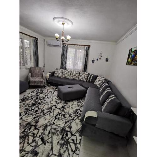 Gümüldür sahile 40m DSİ ve TMO kamp yani, aile için uygun