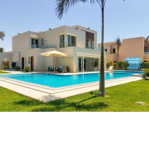 Hacienda Bay Villa with private pool