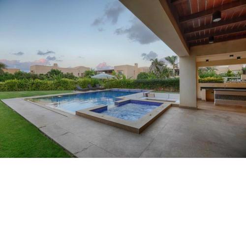 فيلا للإيجار هاسيندا وايت Hacienda white