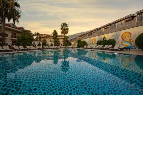 Han Deluxe Hotel