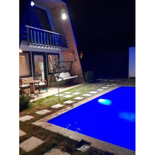 HappyHouse Bungalov Three-Room, SW POOL with lake view, Sapanca B1