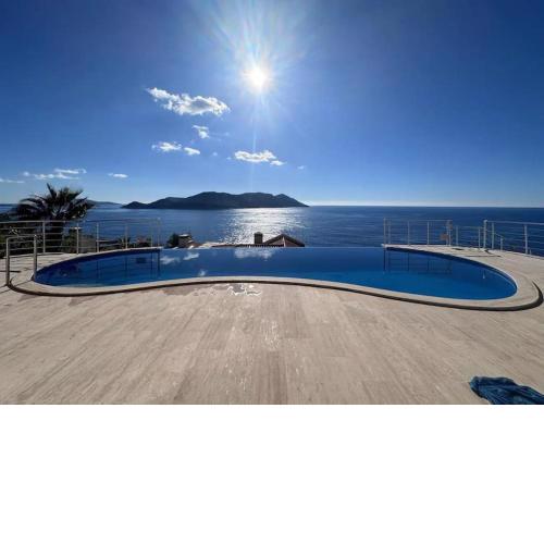 Havuzbaşı, deniz-bahçe-Meis manzarası, loveboat