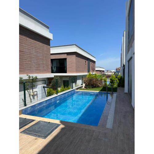 Havuzlu Smart Villa