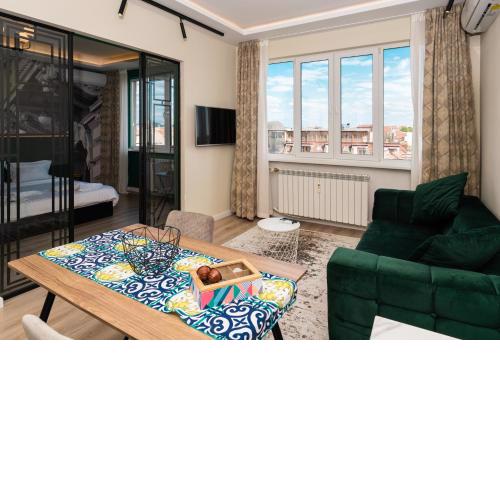 Heart of the City Center Lux Apartment2 with View