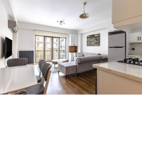HEARTH OF DOWNTOWN ,LUXURY 1 NEW APARTMENTs