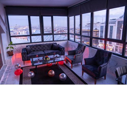 Heraldic Room Hotel