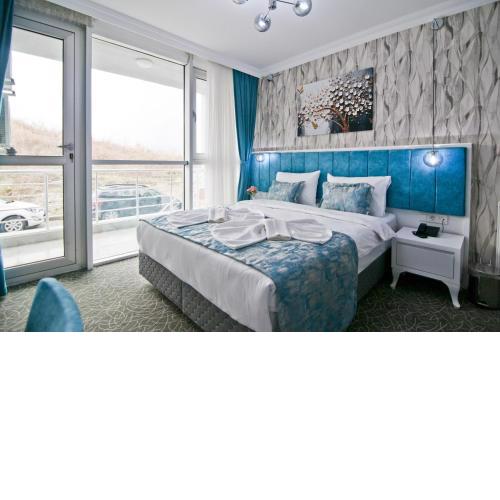Hill Life Hotel