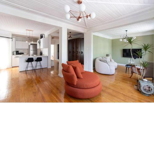 Historic 2BR Gem in Downtown Sisli AC in All Rooms