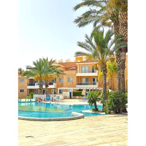 H&O Golden Sun Suite