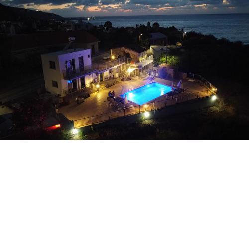 Holiday Apartments,Polynikis Sea-Cret, Pachyammos