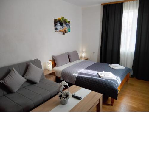 Holiday guest house KEMO