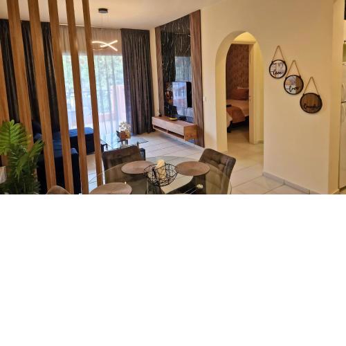 Holiday in Paphos, Prime Location Resort Pools, Jacuzzis, Harbor & 300m to the Beach