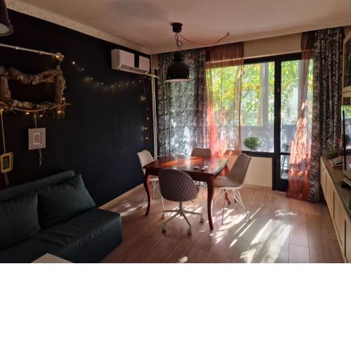 Homey art apartment next to Drujba lake Metro stations and bul.Tsarigradsko Shose