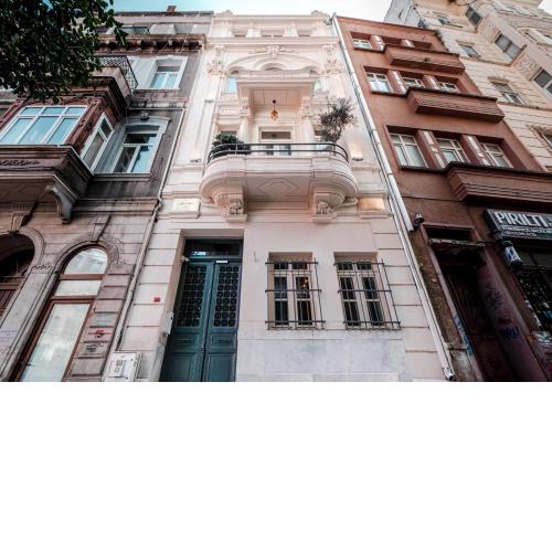 Homie Suites - Turna Residences in Cihangir