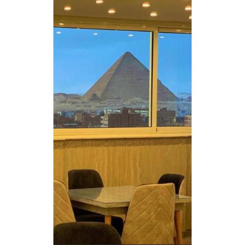 Horus Horizon INN Pyramids View