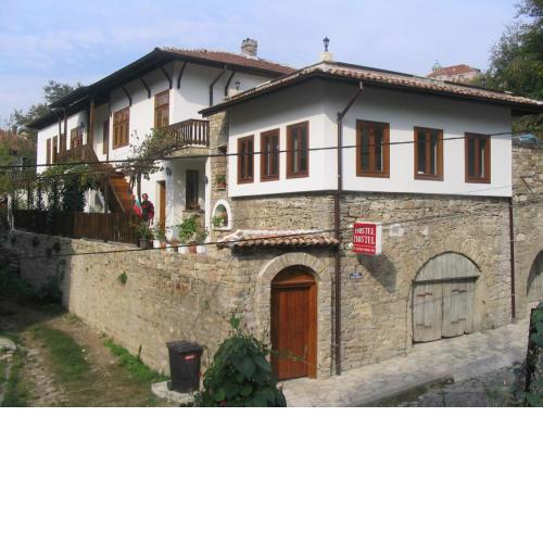 Hostel Mostel