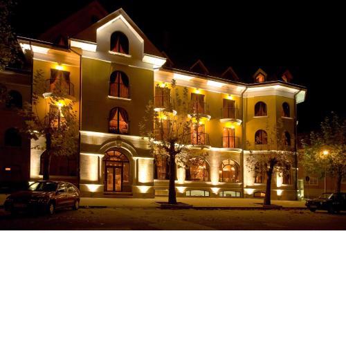 Hotel Chinar