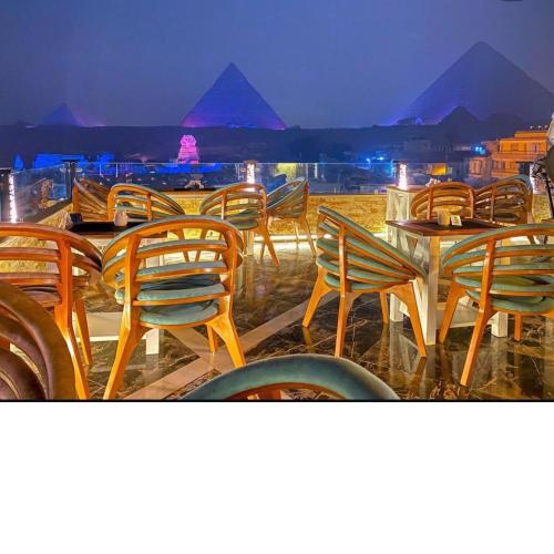 Hotel Cleopatra Pyramids View