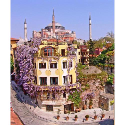 Hotel Empress Zoe