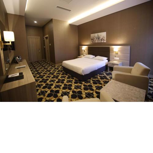 Hotel Excellence Inn