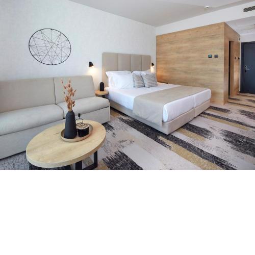 Hotel Marvel All Inclusive - FULLY RENOVATED FREE Beach Access