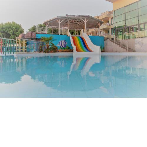 Hotel Perla Beach Club - All Inclusive