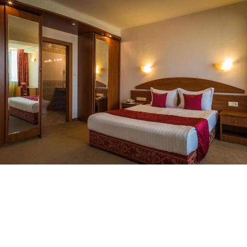 Hotel Sevlievo Plaza