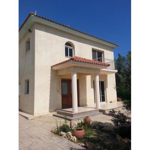 house in pyrgos