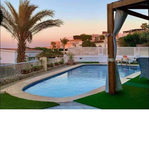 Hurghada Egypt Gable Al Haream Next-door to Hilton Plaza