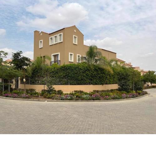Hyde Park New Cairo - Standalone large villa