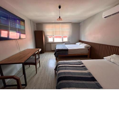 i1 House Hotel