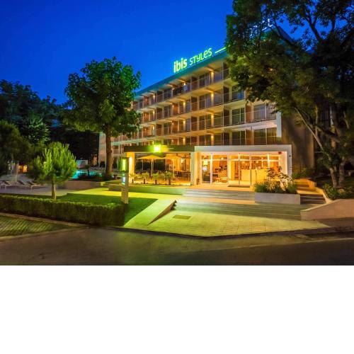 ibis Styles Golden Sands Roomer Hotel