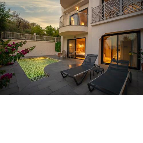 Icon Beach Suites Hotel Sovalye Island