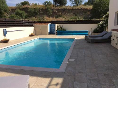 Idyllic 3 Bed Villa with Stunning Views