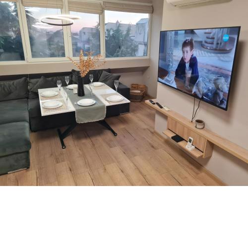 Ilinden, renovated apt in city center