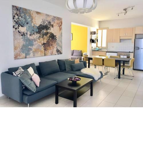 Ilona Seaview Suite - License 3127