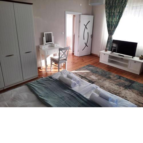 Infinity Boutique Apartments