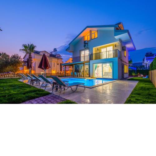 Infinity Lily Villa 1