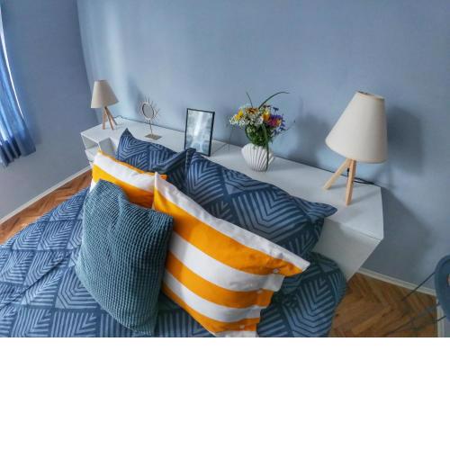 Into The BLUE, 4 guests, 5 min away from the BEACH