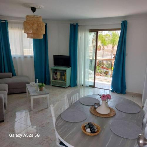 Irenes Apartment