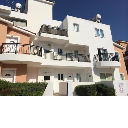 Ithaki Gardens Apartment 107