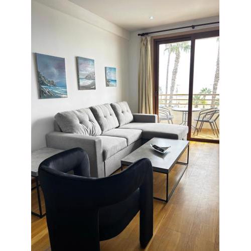 Ithaki Phinikoudes Apartment No. 102