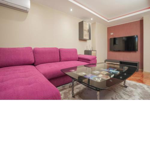 Ivy Central Apartment