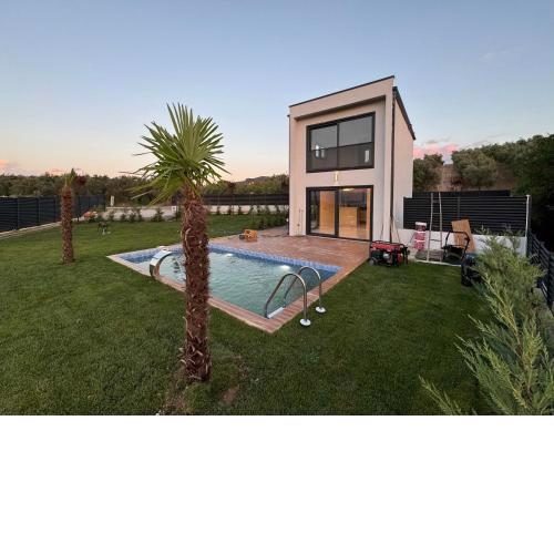 İznik Göl manzaralı lüks Villa
