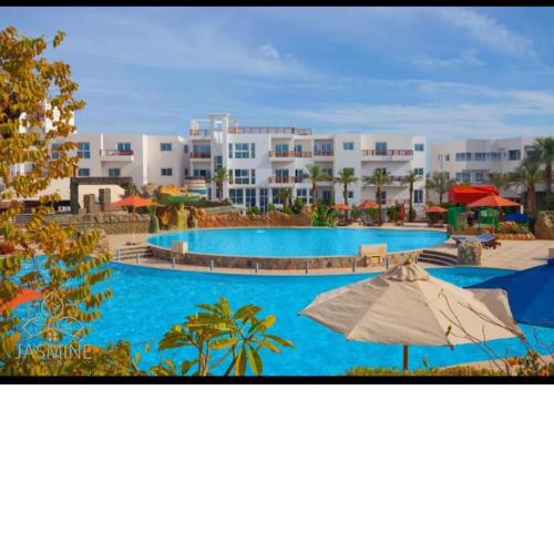 Jasmine Resort Aqua park