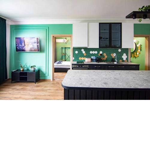 Jungle apartment in the center